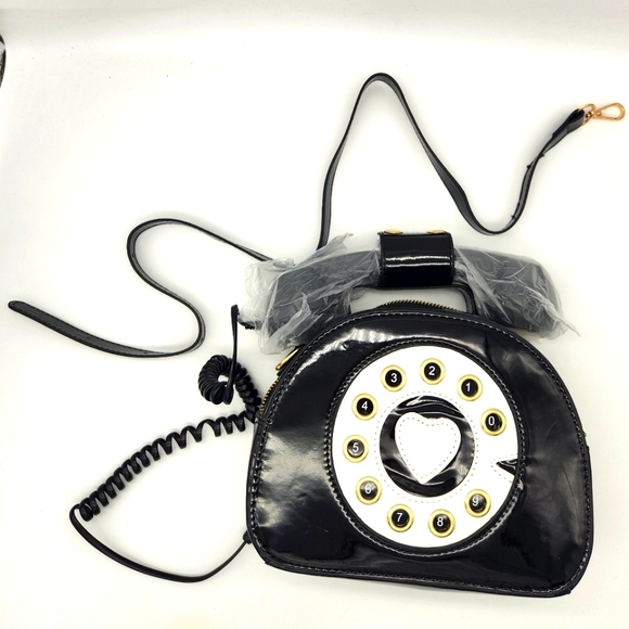 PHONE BAG *NWT* Black Patent. - Picture 2 of 4